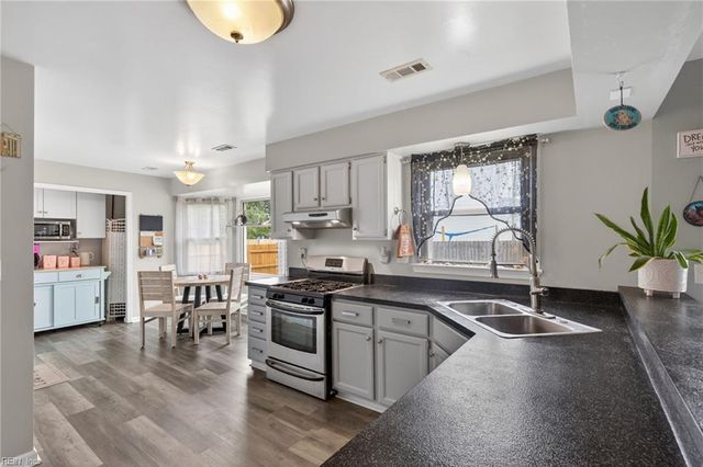 3232 White Cedar DR, Chesapeake, VA 23323