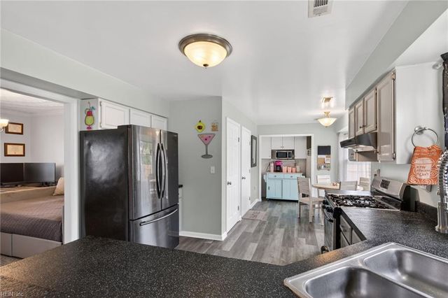 3232 White Cedar DR, Chesapeake, VA 23323
