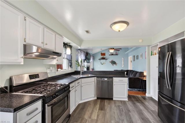 3232 White Cedar DR, Chesapeake, VA 23323