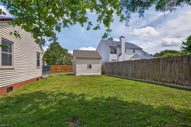 3232 White Cedar DR, Chesapeake, VA 23323