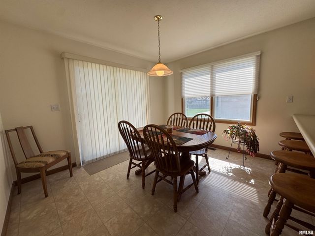 740 1ST Street, Sherman, IL 62684