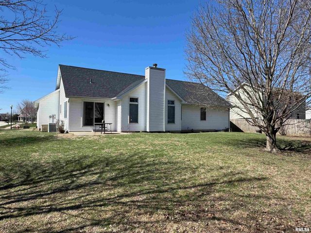 740 1ST Street, Sherman, IL 62684