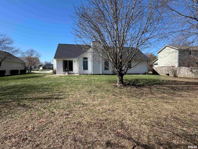 740 1ST Street, Sherman, IL 62684