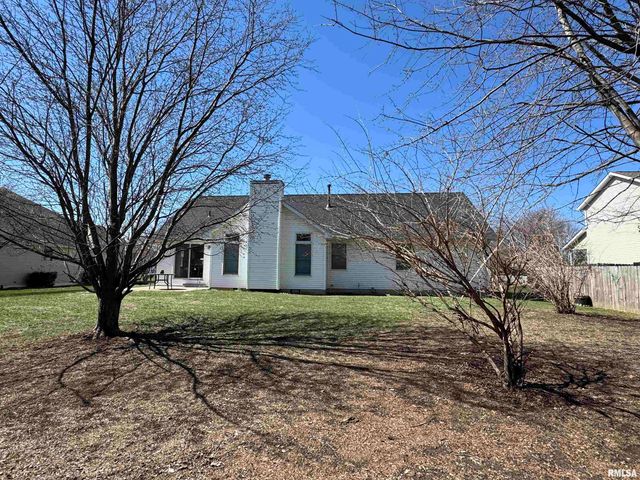 740 1ST Street, Sherman, IL 62684