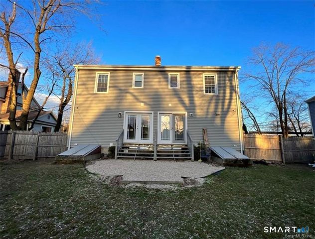 1079 Brooklawn Avenue, Fairfield, CT 06825