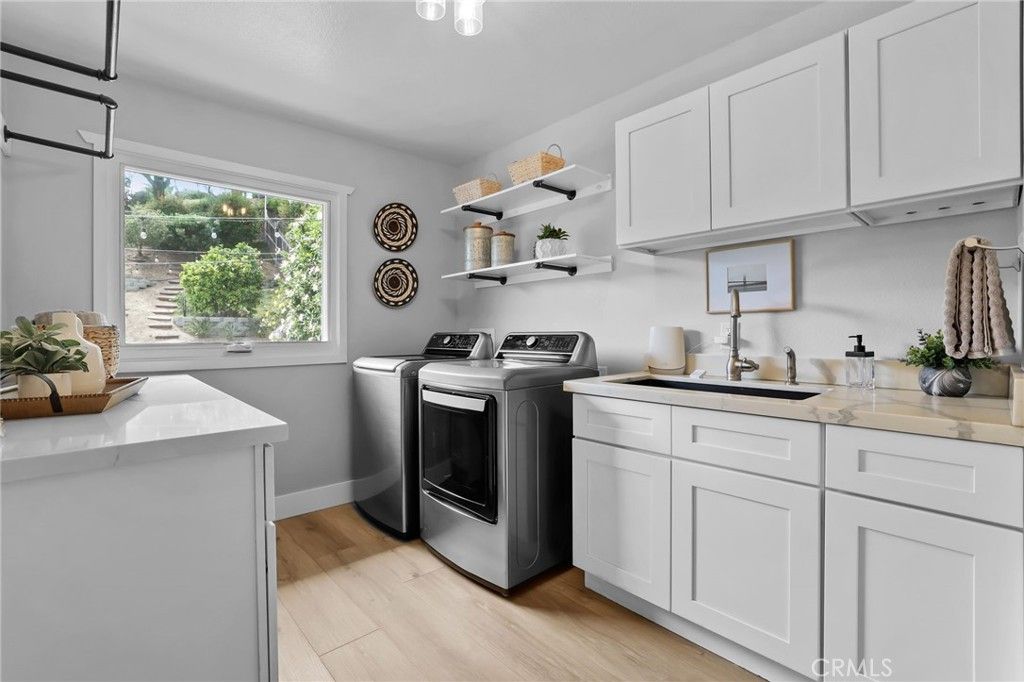 Image 10 of property listing at 1807 Valencia, Carlsbad, CA 92008