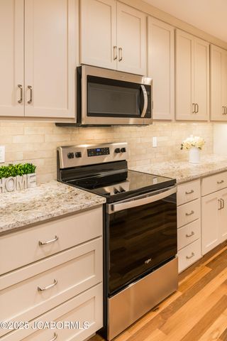 4026 TERRA BELLA DRIVE, Jefferson City, MO 65109