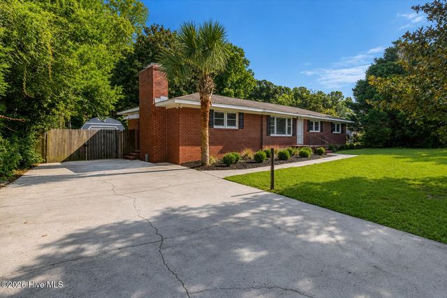 5335 Andover Road, Wilmington, NC 28403