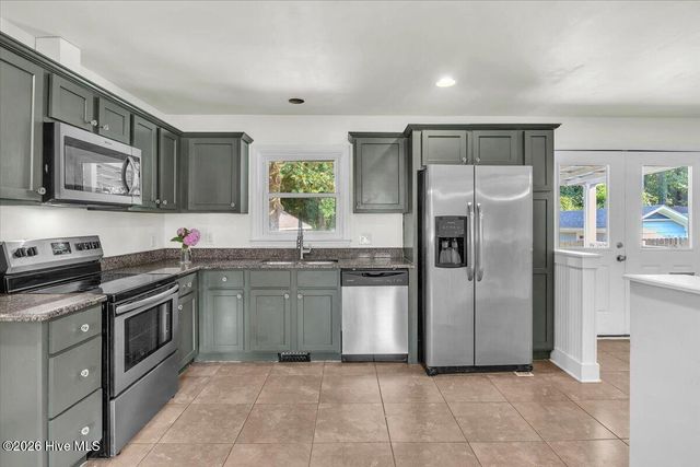 5335 Andover Road, Wilmington, NC 28403