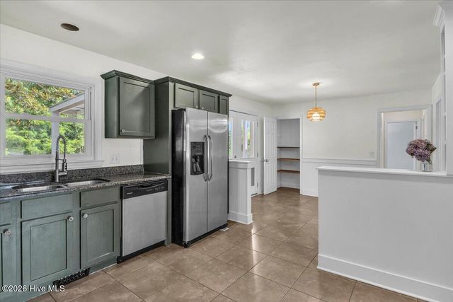 5335 Andover Road, Wilmington, NC 28403