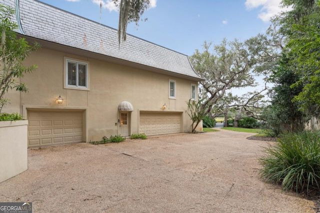 160 Hampton Point Drive, St. Simons, GA 31522