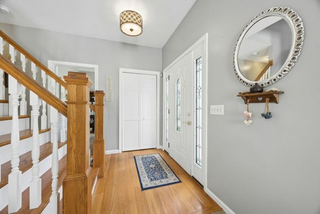 5 School St, Granby, MA 01033
