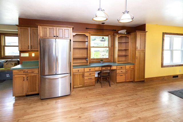 226 W Capitol DRIVE, Hartland, WI 53029