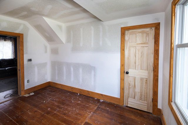 226 W Capitol DRIVE, Hartland, WI 53029