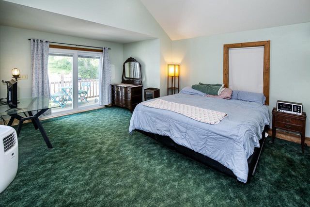 226 W Capitol DRIVE, Hartland, WI 53029