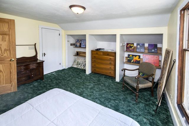 226 W Capitol DRIVE, Hartland, WI 53029