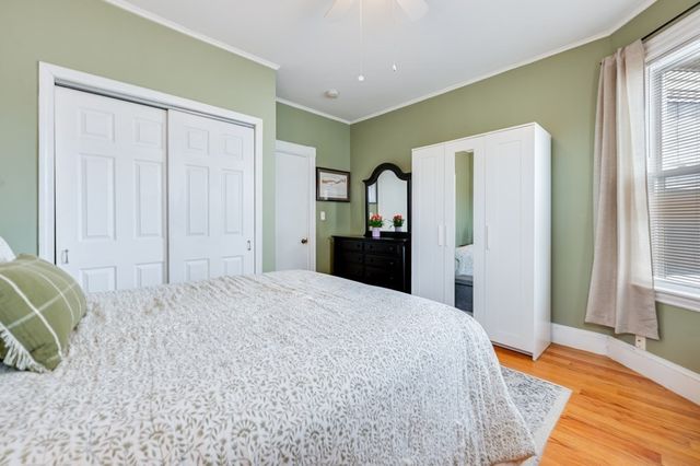 6 Pinedale Rd 1, Boston, MA 02131