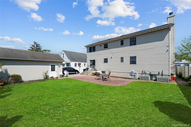 372 Madison Street, Franklin Square, NY 11010