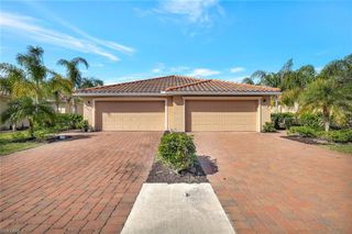 2567 Vine AVE, Naples, FL 34120