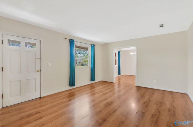 416 Everett Drive SW, Decatur, AL 35601