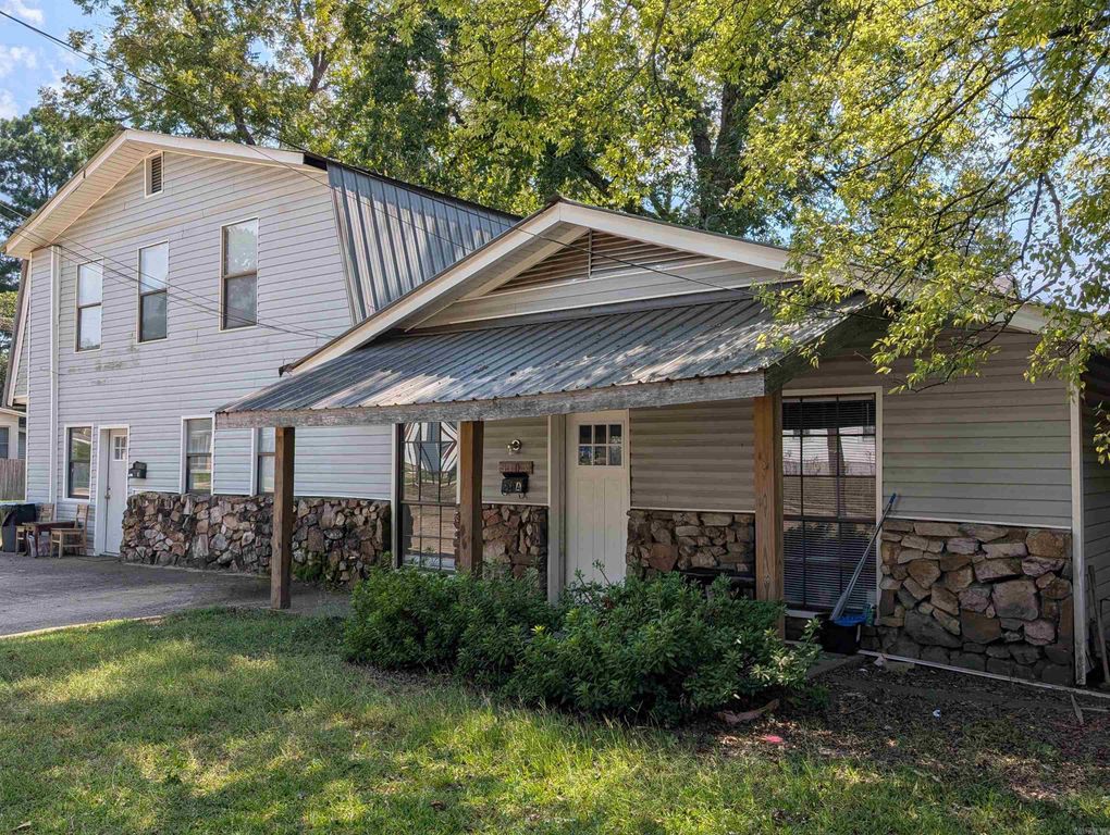 1103 Caddo Street, Arkadelphia, AR 71923