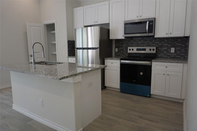 9856 Arbor Oak, Willis, TX 77318