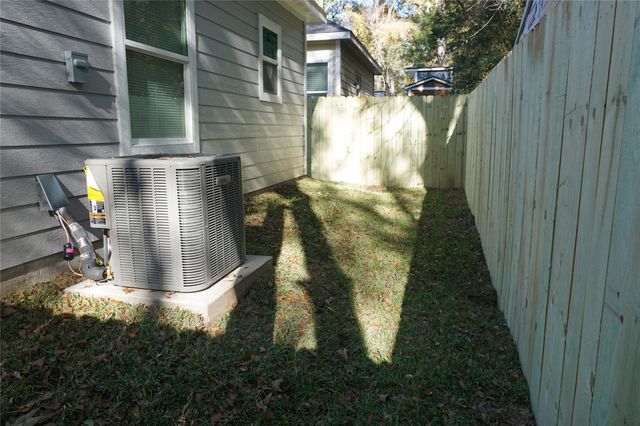 9856 Arbor Oak, Willis, TX 77318