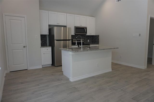 9856 Arbor Oak, Willis, TX 77318