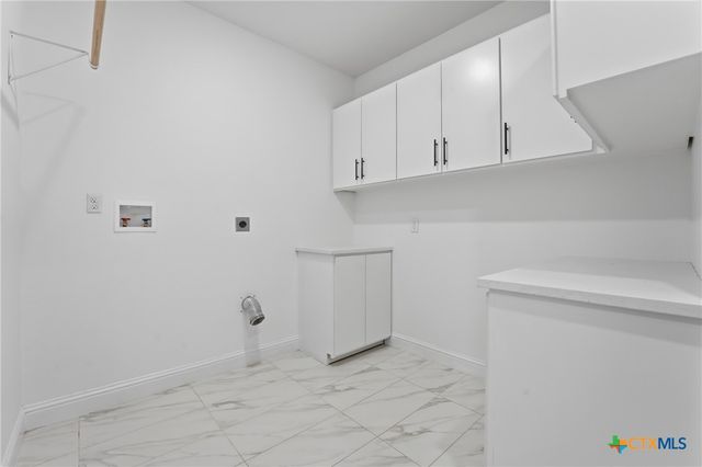 1 Post Oak Street, Gonzales, TX 78629