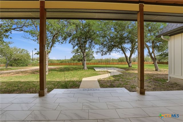 1 Post Oak Street, Gonzales, TX 78629