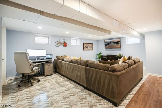 1 Hilltop Pl, Montclair Twp., NJ 07042