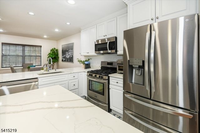 1 Hilltop Pl, Montclair Twp., NJ 07042