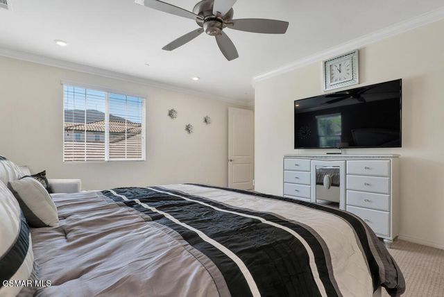 137 White Bark Lane, Simi Valley, CA 93065