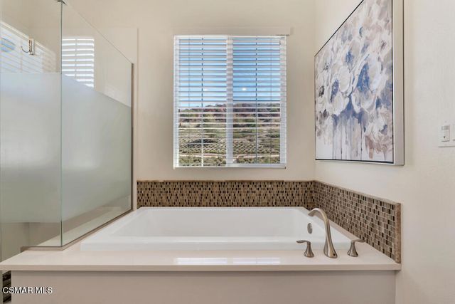 137 White Bark Lane, Simi Valley, CA 93065