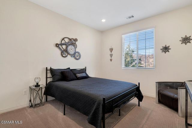 137 White Bark Lane, Simi Valley, CA 93065