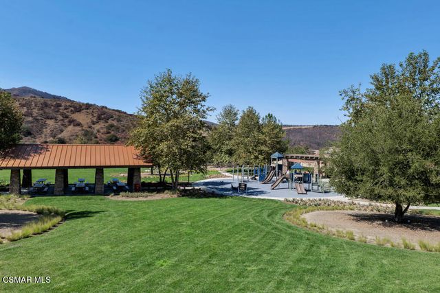 137 White Bark Lane, Simi Valley, CA 93065