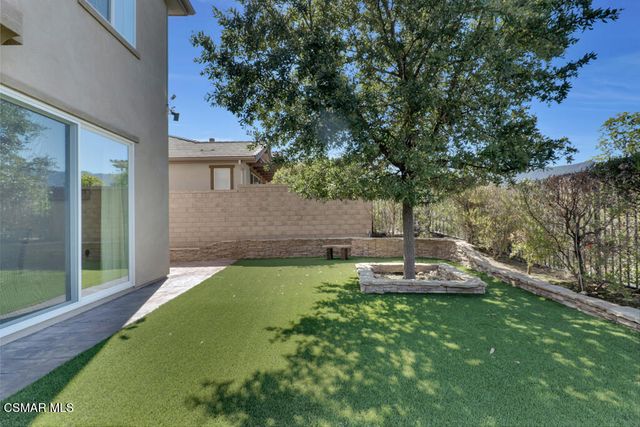 137 White Bark Lane, Simi Valley, CA 93065