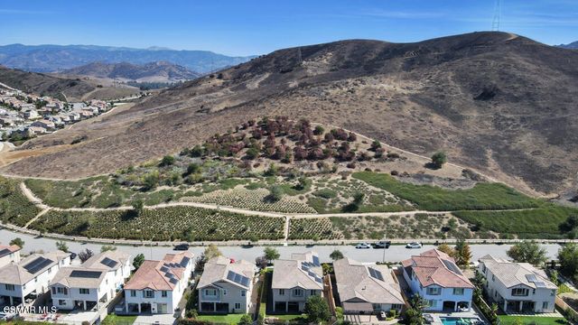 137 White Bark Lane, Simi Valley, CA 93065