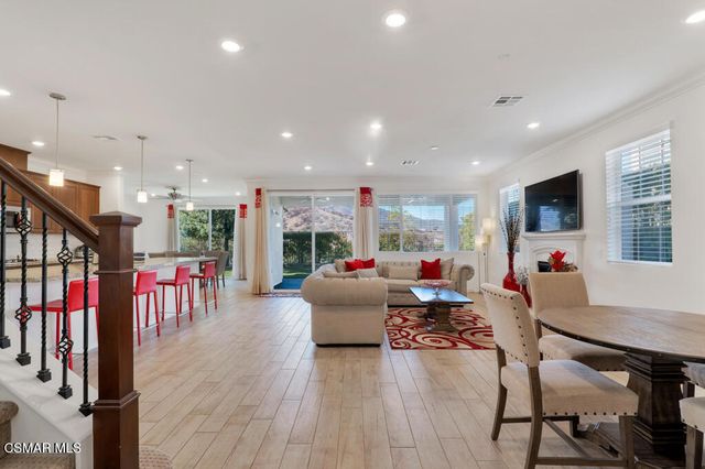 137 White Bark Lane, Simi Valley, CA 93065