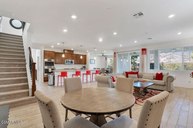 137 White Bark Lane, Simi Valley, CA 93065
