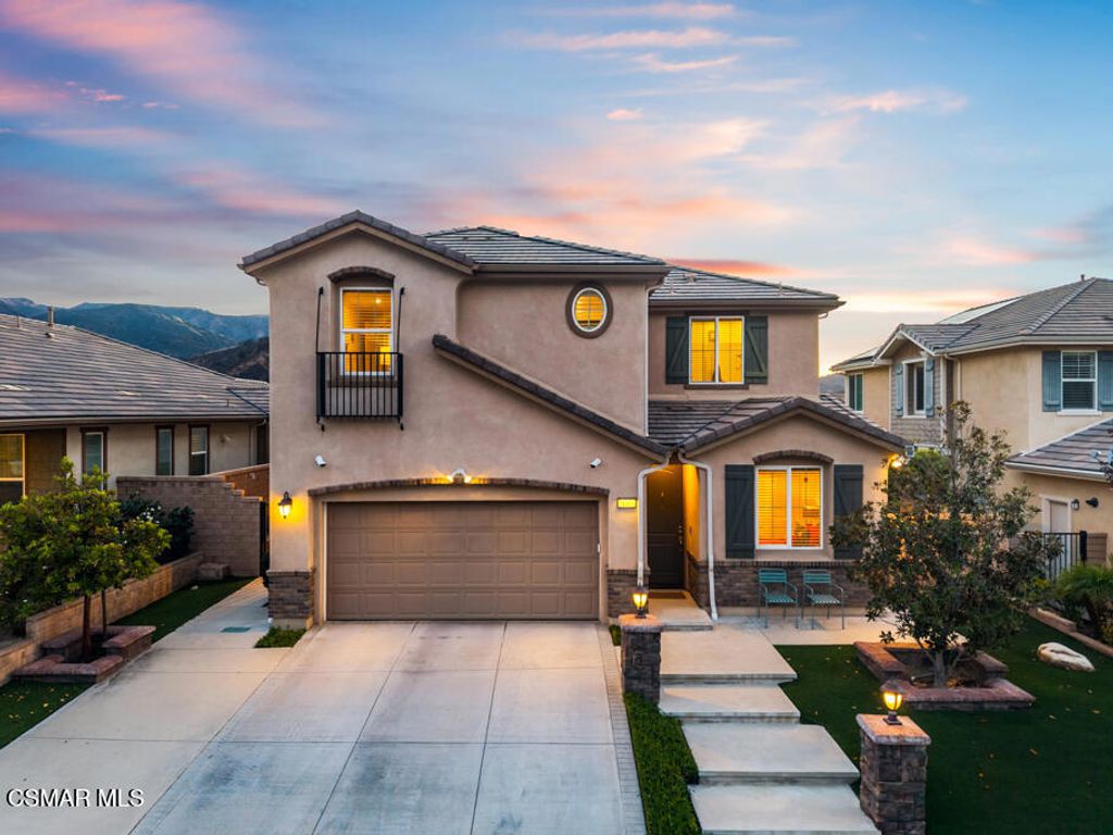 137 White Bark Lane, Simi Valley, CA 93065