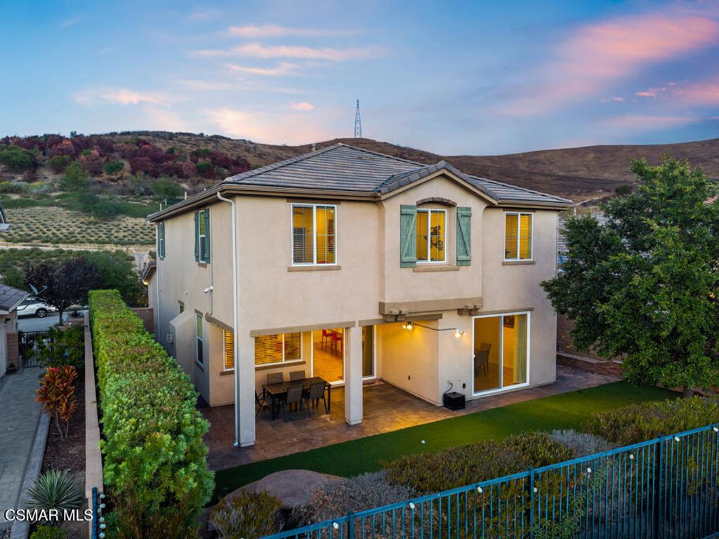 137 White Bark Lane, Simi Valley, CA 93065 — photo 2