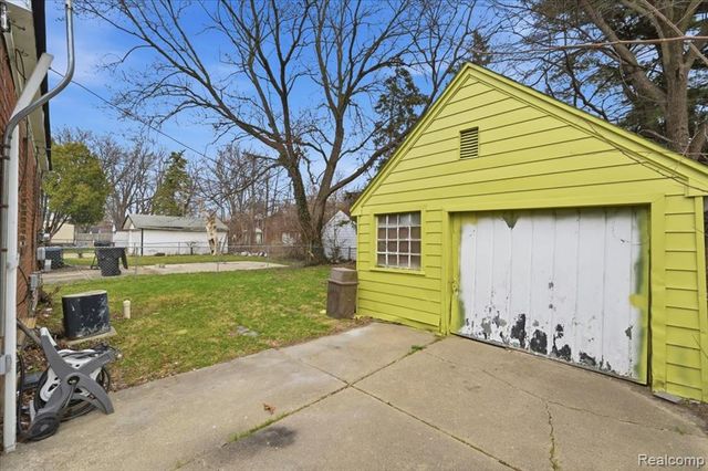 6106 Oldtown Street, Detroit, MI 48224