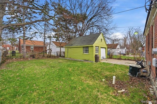 6106 Oldtown Street, Detroit, MI 48224