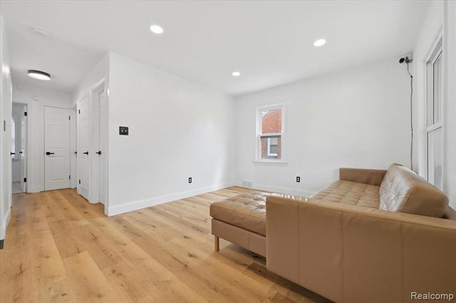 6106 Oldtown Street, Detroit, MI 48224