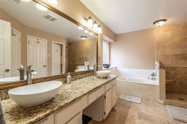 16414 Maple Downs Lane, Sugar Land, TX 77498