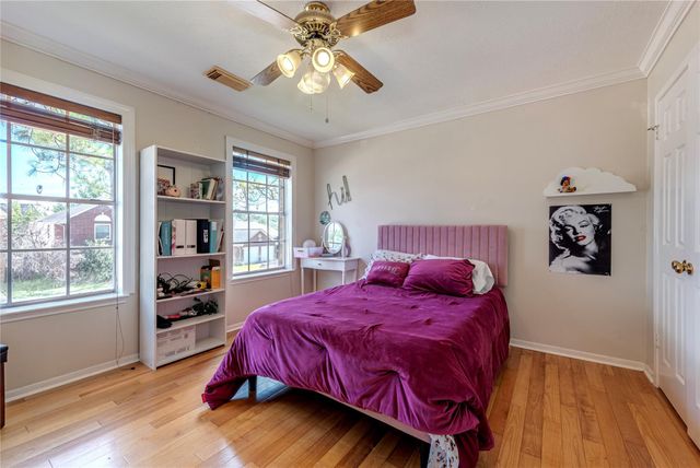 16414 Maple Downs Lane, Sugar Land, TX 77498