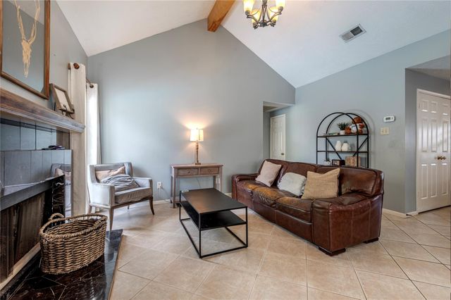 16414 Maple Downs Lane, Sugar Land, TX 77498