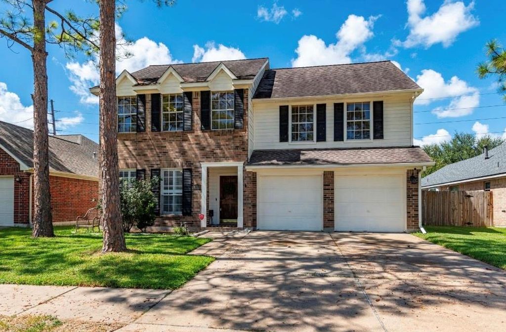 16414 Maple Downs Lane, Sugar Land, TX 77498