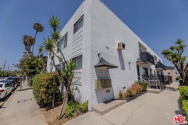 1930 S Robertson Boulevard 7, Los Angeles, CA 90034